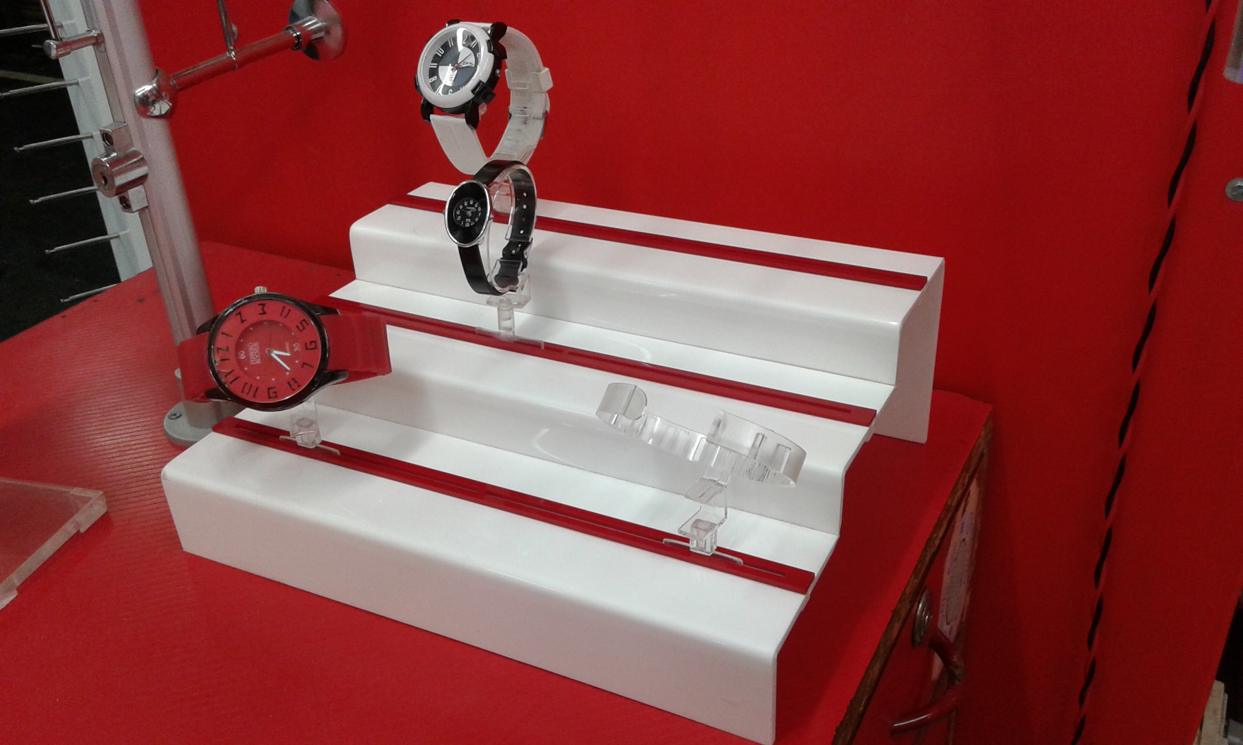 Staired Type Watch Stand